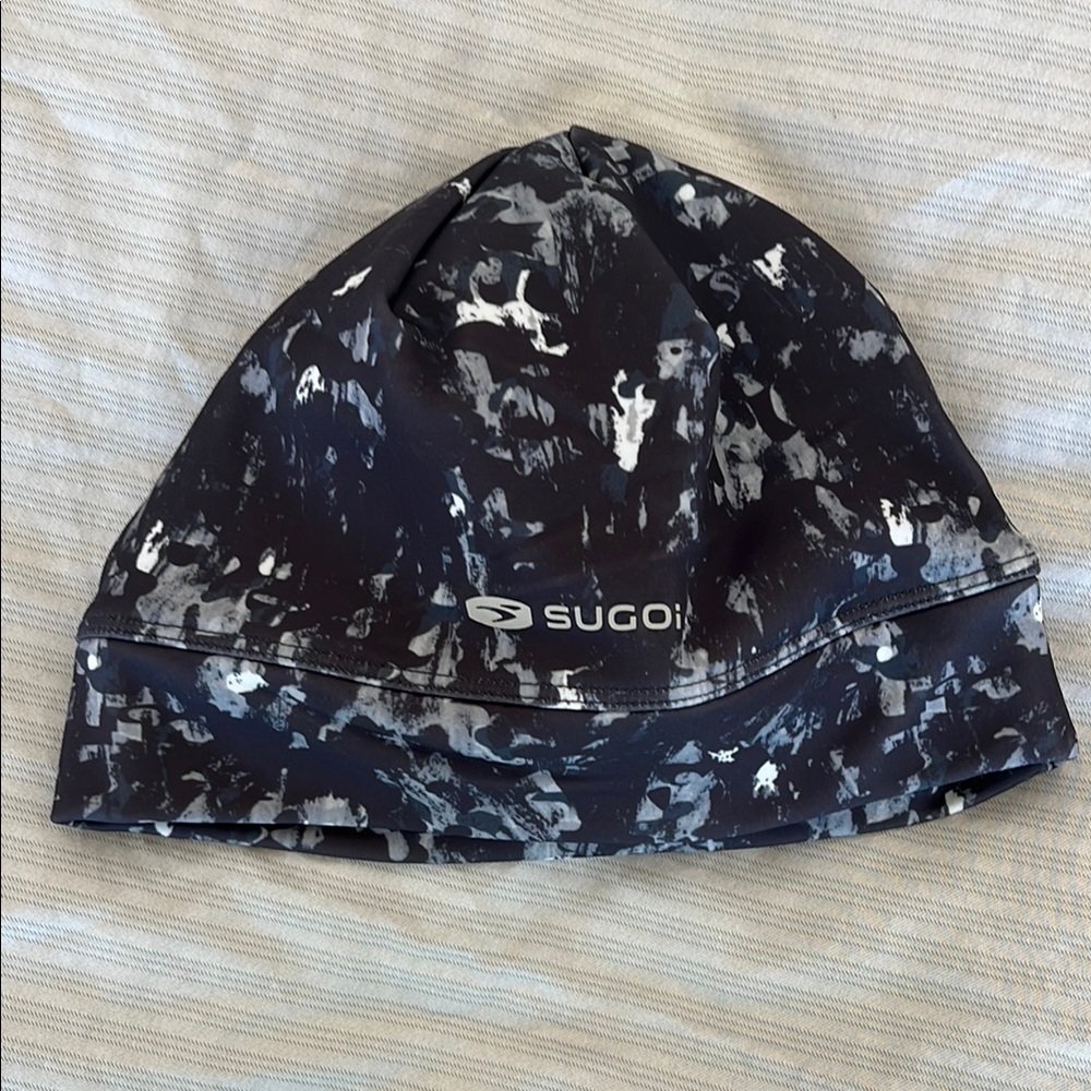 Sugoi Black and White Patterned Beanie